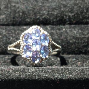 Tanzanite floral ring
